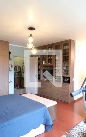 Casa para alugar com 331m², 4 quartos e 4 vagasSuíte