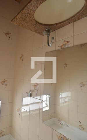 Casa à venda com 193m², 4 quartos e 1 vagaLavabo