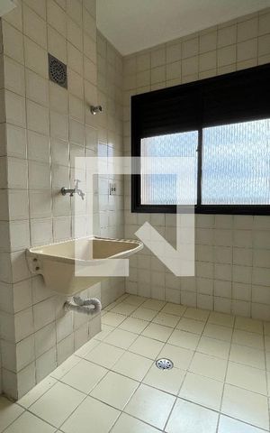 Apartamento à venda com 65m², 2 quartos e 1 vaga Apartamento à venda com 65m², 2 quartos e 1 vagaÁrea de Serviço
