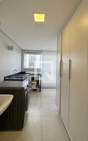 Apartamento à venda com 76m², 2 quartos e 1 vagaÁrea de Serviço