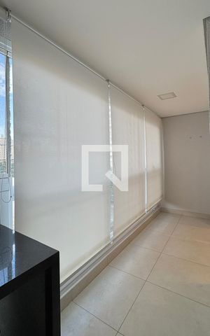 Apartamento à venda com 76m², 2 quartos e 1 vagaSacada