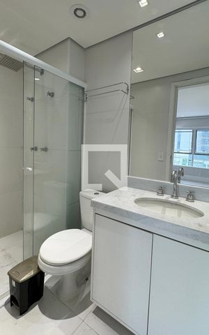 Apartamento à venda com 76m², 2 quartos e 1 vagaBanheiro da Suíte 1