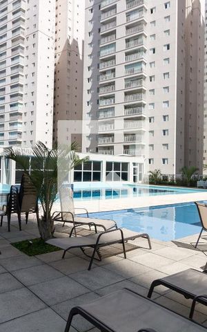 Apartamento à venda com 202m², 4 quartos e 4 vagas Apartamento à venda com 202m², 4 quartos e 4 vagasÁrea Comum