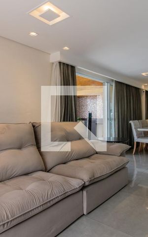 Apartamento à venda com 202m², 4 quartos e 4 vagas Apartamento à venda com 202m², 4 quartos e 4 vagasSala
