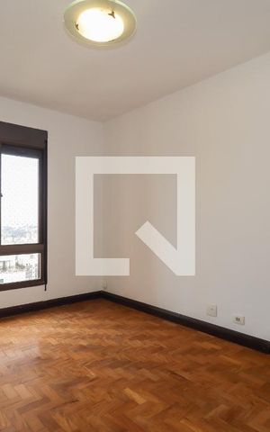 Apartamento à venda com 300m², 4 quartos e 4 vagas Apartamento à venda com 300m², 4 quartos e 4 vagasSuíte 1