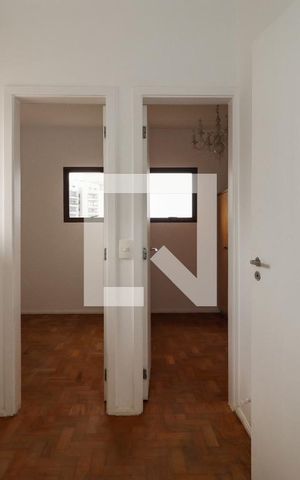 Apartamento à venda com 300m², 4 quartos e 4 vagas Apartamento à venda com 300m², 4 quartos e 4 vagasÁrea de Serviço
