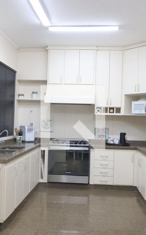 Apartamento à venda com 260m², 3 quartos e 4 vagasCozinha