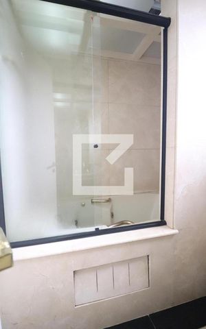 Apartamento à venda com 260m², 3 quartos e 4 vagasBanheiro da Suíte 2
