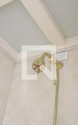 Apartamento à venda com 260m², 3 quartos e 4 vagasBanheiro da Suíte 2