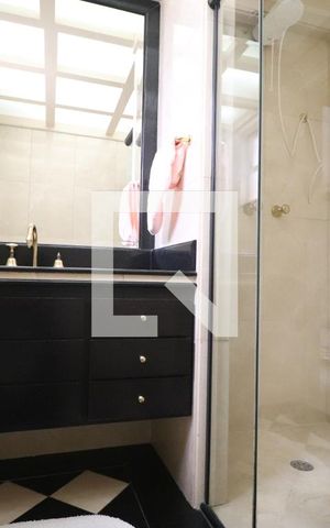 Apartamento à venda com 260m², 3 quartos e 4 vagasBanheiro da Suíte 3
