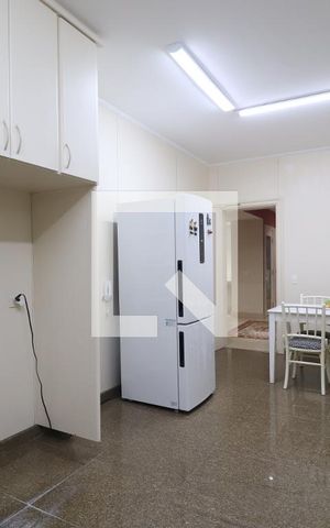 Apartamento à venda com 260m², 3 quartos e 4 vagasCozinha