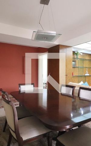 Apartamento à venda com 260m², 3 quartos e 4 vagasSala 2