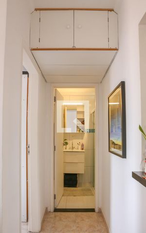 Apartamento à venda com 60m², 1 quarto e sem vaga Apartamento à venda com 60m², 1 quarto e sem vagaCorredor