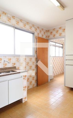 Apartamento à venda com 101m², 3 quartos e 2 vagasCozinha