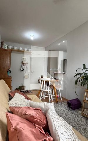Apartamento à venda com 45m², 2 quartos e sem vaga Apartamento à venda com 45m², 2 quartos e sem vagaSala