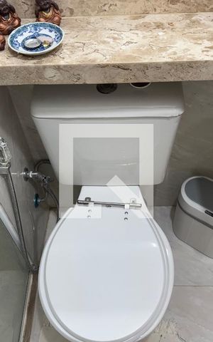 Apartamento à venda com 45m², 2 quartos e sem vaga Apartamento à venda com 45m², 2 quartos e sem vagaBanheiro Social