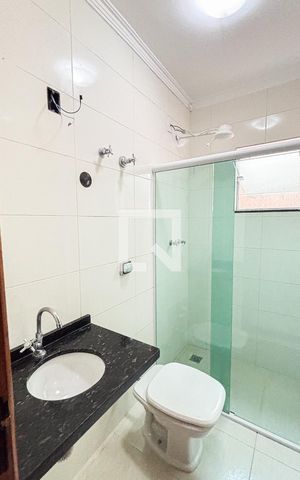 Apartamento para alugar com 85m², 3 quartos e 1 vaga Apartamento para alugar com 85m², 3 quartos e 1 vagaBanheiro da Suíte