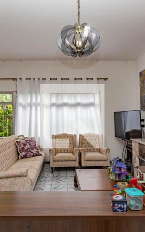 Casa à venda com 300m², 3 quartos e 4 vagasSala