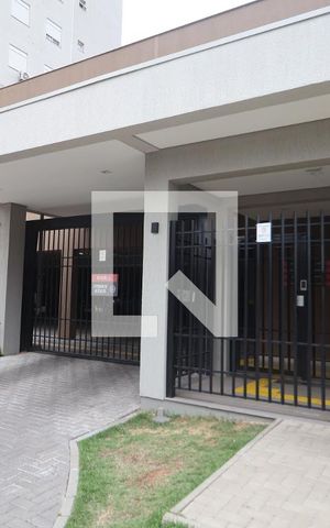 Apartamento para alugar com 54m², 2 quartos e 1 vagaFachada e portaria