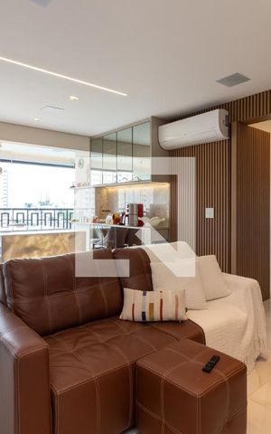 Apartamento à venda com 70m², 2 quartos e 2 vagasSala de Estar