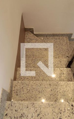 Apartamento à venda com 160m², 4 quartos e 3 vagasEscadas