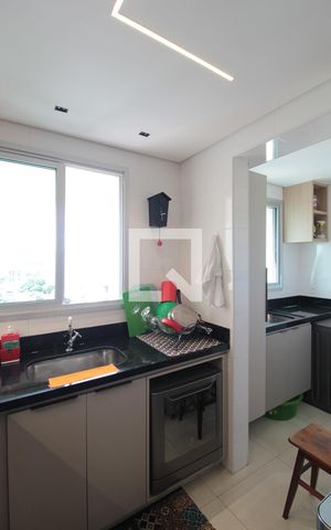 Apartamento à venda com 160m², 4 quartos e 3 vagasCozinha e Área de Serviço