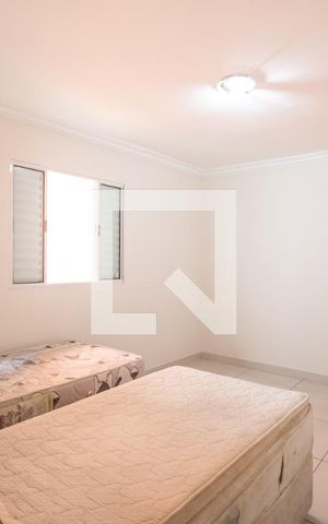 Casa à venda com 200m², 2 quartos e 2 vagas Casa à venda com 200m², 2 quartos e 2 vagasQuarto 2