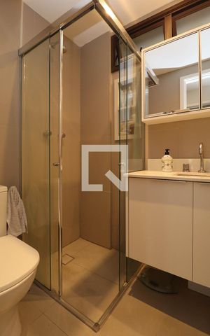 Apartamento para alugar com 60m², 2 quartos e 1 vaga Apartamento para alugar com 60m², 2 quartos e 1 vagaBanheiro da Suíte