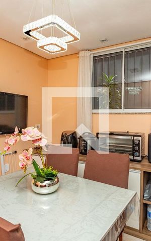 Casa à venda com 250m², 3 quartos e 2 vagas Casa à venda com 250m², 3 quartos e 2 vagasCopa