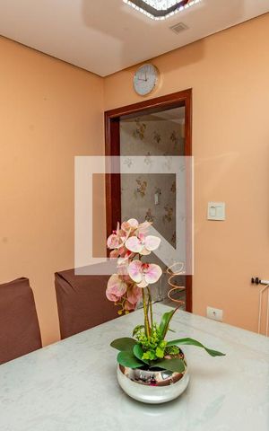 Casa à venda com 250m², 3 quartos e 2 vagas Casa à venda com 250m², 3 quartos e 2 vagasCopa