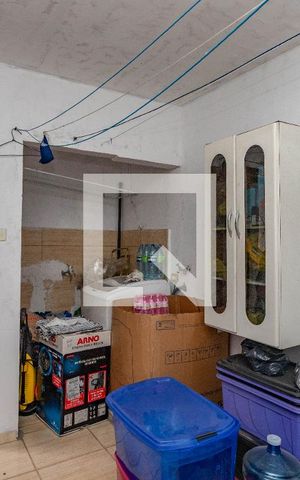 Casa à venda com 250m², 3 quartos e 2 vagas Casa à venda com 250m², 3 quartos e 2 vagasEdícula