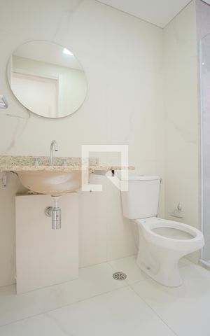 Apartamento à venda com 123m², 2 quartos e 2 vagasBanheiro da Suíte 1