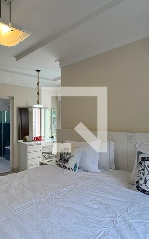 Casa de condomínio para alugar com 350m², 3 quartos e 6 vagasSuíte 1