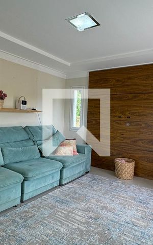 Casa de condomínio para alugar com 350m², 3 quartos e 6 vagasSala de TV