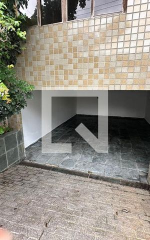 Casa à venda com 190m², 3 quartos e 2 vagas Casa à venda com 190m², 3 quartos e 2 vagasÁrea comum