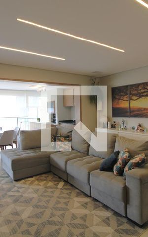 Apartamento à venda com 136m², 4 quartos e 2 vagasSala