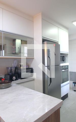 Apartamento à venda com 136m², 4 quartos e 2 vagasCozinha