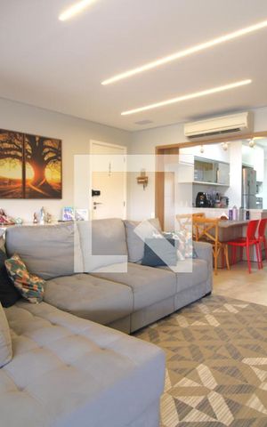 Apartamento à venda com 136m², 4 quartos e 2 vagasSala