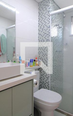 Apartamento à venda com 136m², 4 quartos e 2 vagasBanheiro do Quarto 2