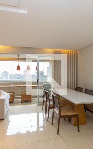Apartamento para alugar com 116m², 3 quartos e 2 vagas Apartamento para alugar com 116m², 3 quartos e 2 vagasSala
