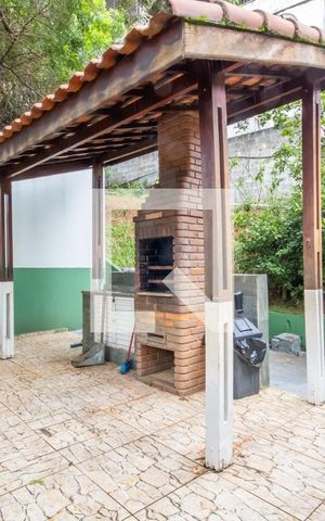 Apartamento à venda com 42m², 2 quartos e 1 vaga Apartamento à venda com 42m², 2 quartos e 1 vagaÁrea comum - Churrasqueira