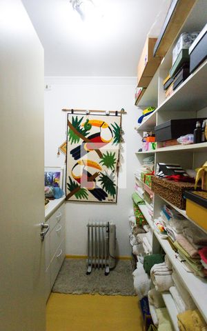 Apartamento à venda com 246m², 3 quartos e 4 vagas Apartamento à venda com 246m², 3 quartos e 4 vagasCloset da suíte 2