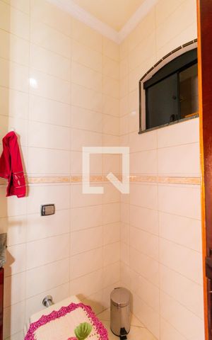 Casa à venda com 112m², 3 quartos e 2 vagas Casa à venda com 112m², 3 quartos e 2 vagasLavabo