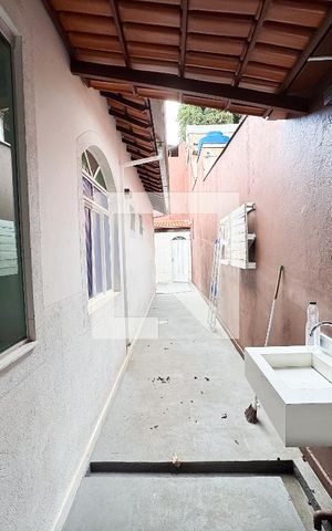 Casa à venda com 200m², 4 quartos e 4 vagas Casa à venda com 200m², 4 quartos e 4 vagasÁrea de Serviço