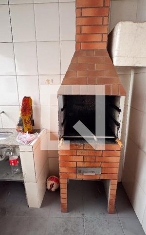 Casa à venda com 200m², 4 quartos e 4 vagas Casa à venda com 200m², 4 quartos e 4 vagasÁrea comum