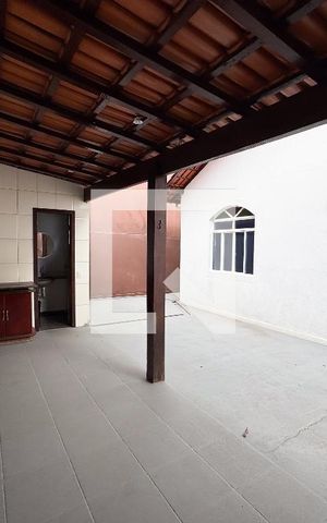 Casa à venda com 200m², 4 quartos e 4 vagas Casa à venda com 200m², 4 quartos e 4 vagasÁrea comum