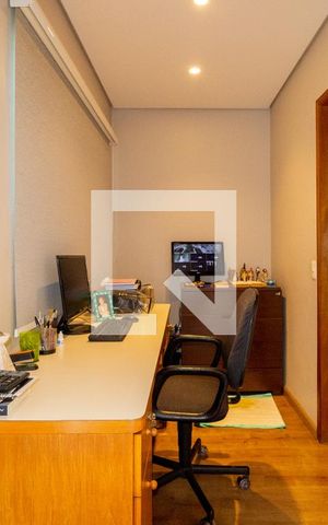 Casa à venda com 140m², 4 quartos e 3 vagasSuíte