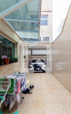 Casa à venda com 140m², 4 quartos e 3 vagasÁrea Externa