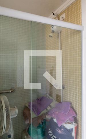 Casa à venda com 140m², 4 quartos e 3 vagasEspaço Gourmet - Banheiro
