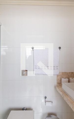 Casa à venda com 140m², 4 quartos e 3 vagasEspaço Gourmet - Banheiro